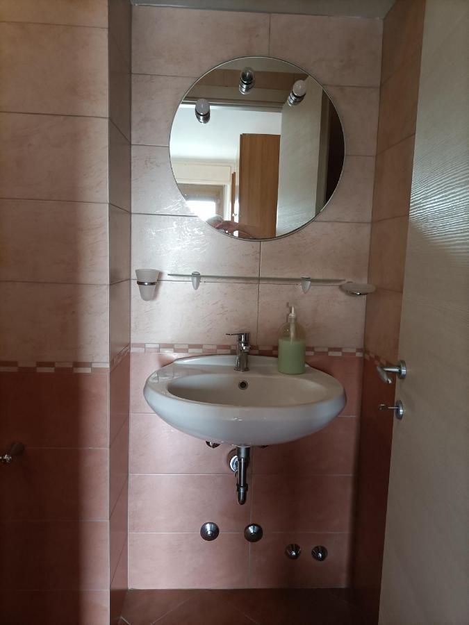Albergo Roma Gattico ภายนอก รูปภาพ