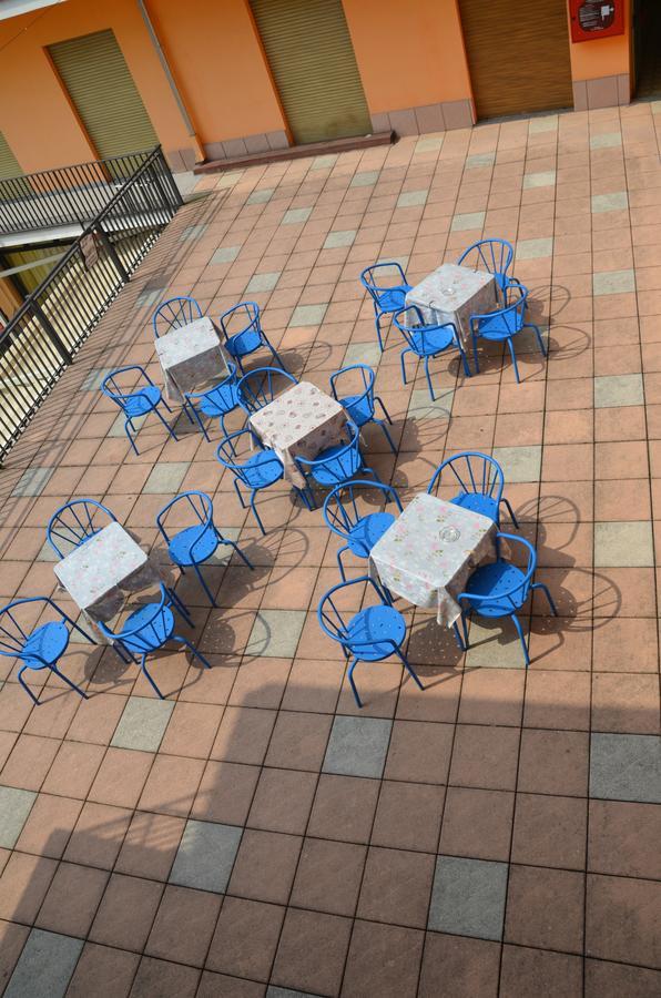 Albergo Roma Gattico ภายนอก รูปภาพ