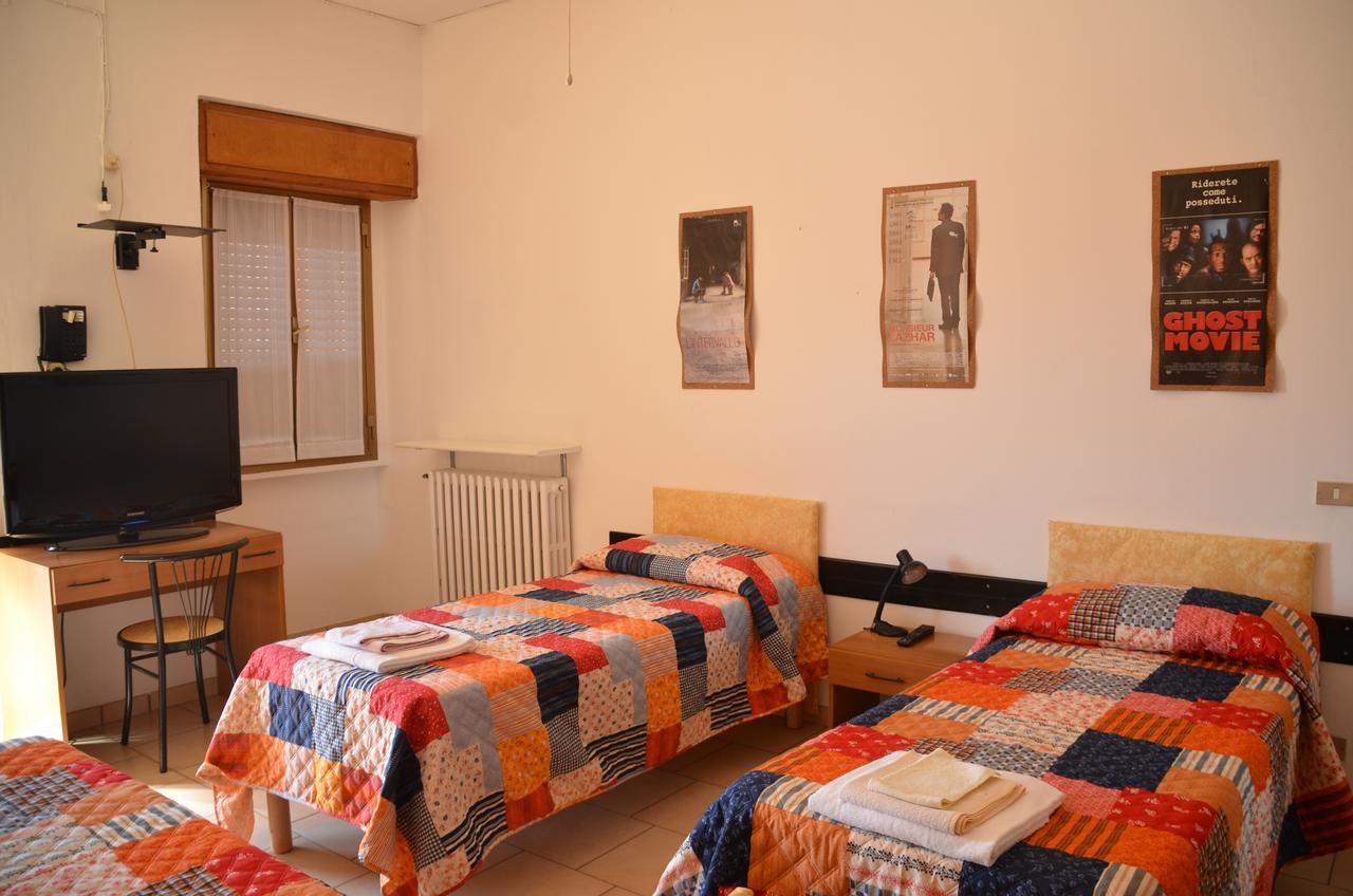 Albergo Roma Gattico ภายนอก รูปภาพ